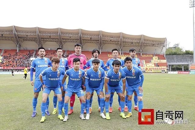 西安八初武术代表队在“亿·太极”杯大放异彩，收获丰厚荣誉